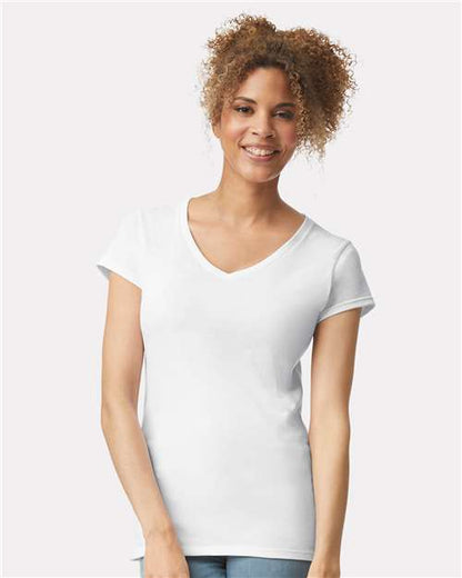 Gildan Women's Softstyle V-Neck T-Shirt 2117