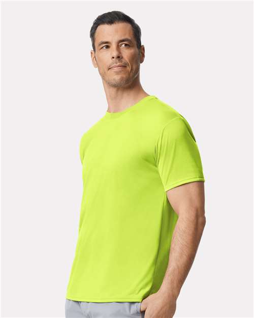 Gildan Performance® T-Shirt 42000 Safety Green