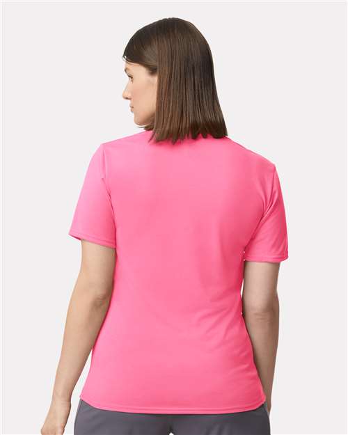 Gildan Performance® T-Shirt 42000 Safety Pink
