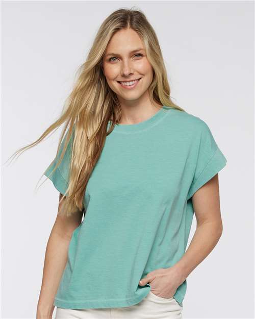 LAT Women's Relaxed Vintage Wash Tee 3502